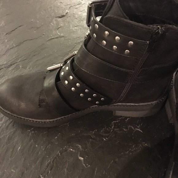 SALE-Black Biker Boots - Picture 4 of 5
